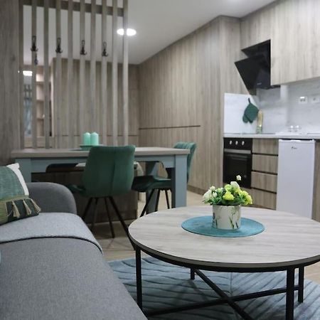 Kosta'S Home Тирана Экстерьер фото